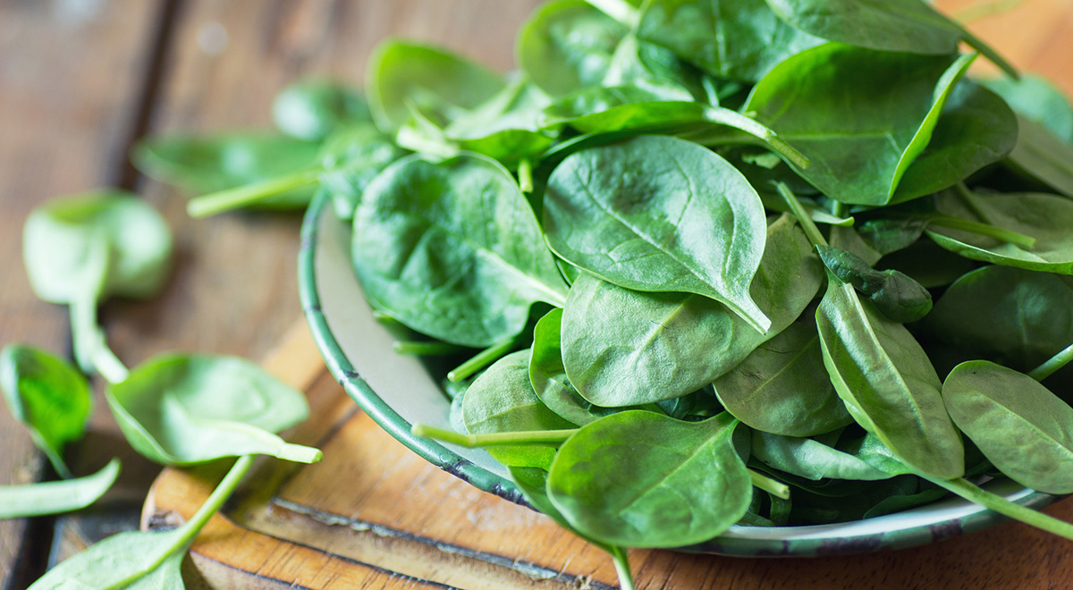 Worried About Dementia? Start Chowing Down on Salad Greens